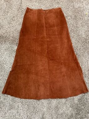 Montanaco women's suede leather skirt, size small